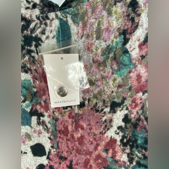 Westbound NWT Pink Floral Fuzzy Placement Gray Dillards Sweater - Picture 6 of 7